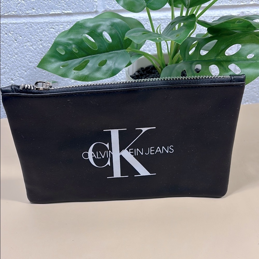 Calvin Klein Black belt Bag​​​